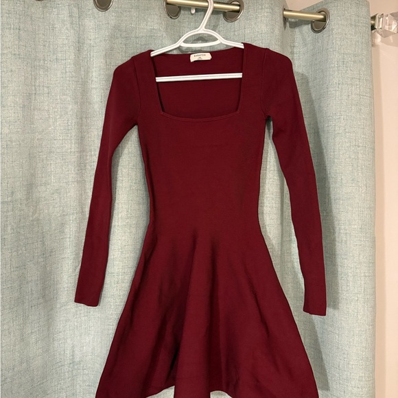 Babaton Deep Red Long Sleeve Dress - Picture 4 of 4